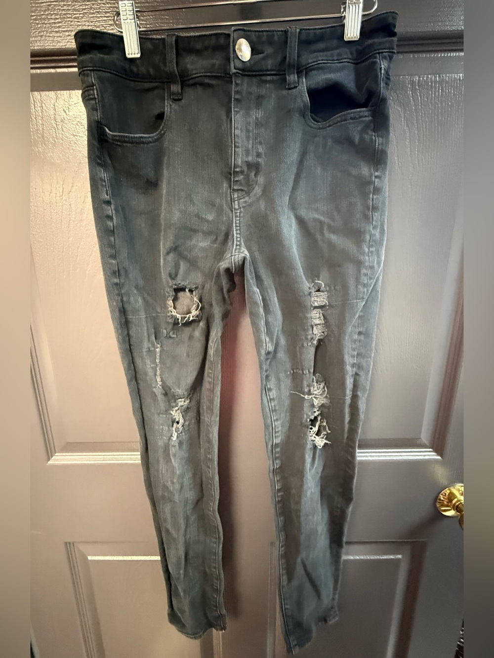 American Eagle Outfitters Black Distressed Skinny Jeans